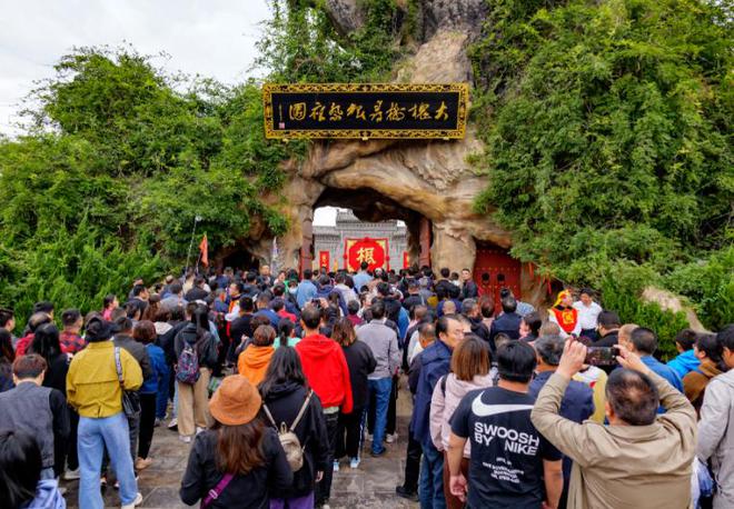 人人人人人！2024年十一假期热门景区：第一名并不意外