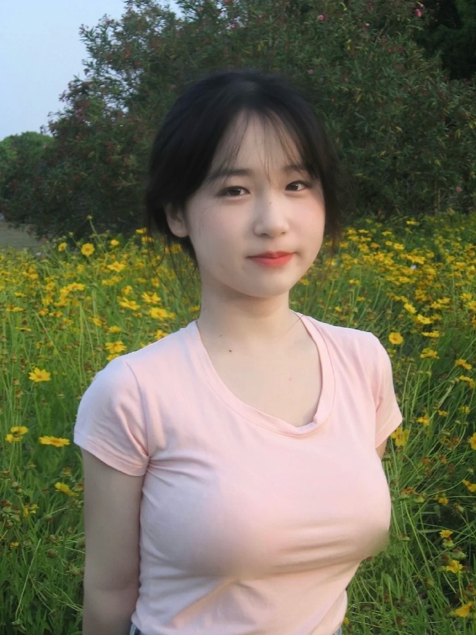 熊猫体育平台：乡村大妈久旱逢甘露V