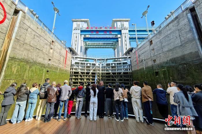 湘鄂“山”“水”联动共绘武陵山区旅游新图景(图1)