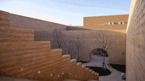 在城市文旅和乡村文旅之间还有一种“城郊”(图7)